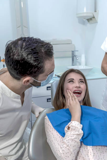 Best Cracked Tooth Emergency Dentist  in Greenbriar, FL